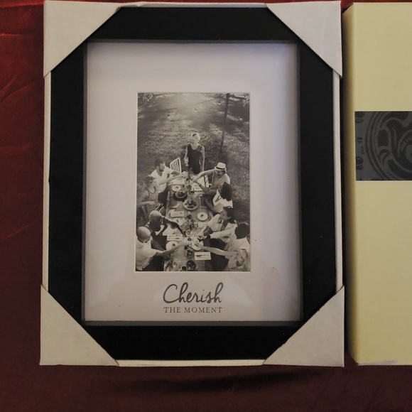 Picture frames - Picture 2 of 8